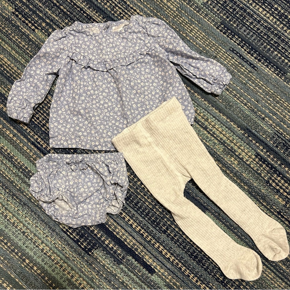 NWOT Floral Blue Baby Outfit Set - Size 6 months